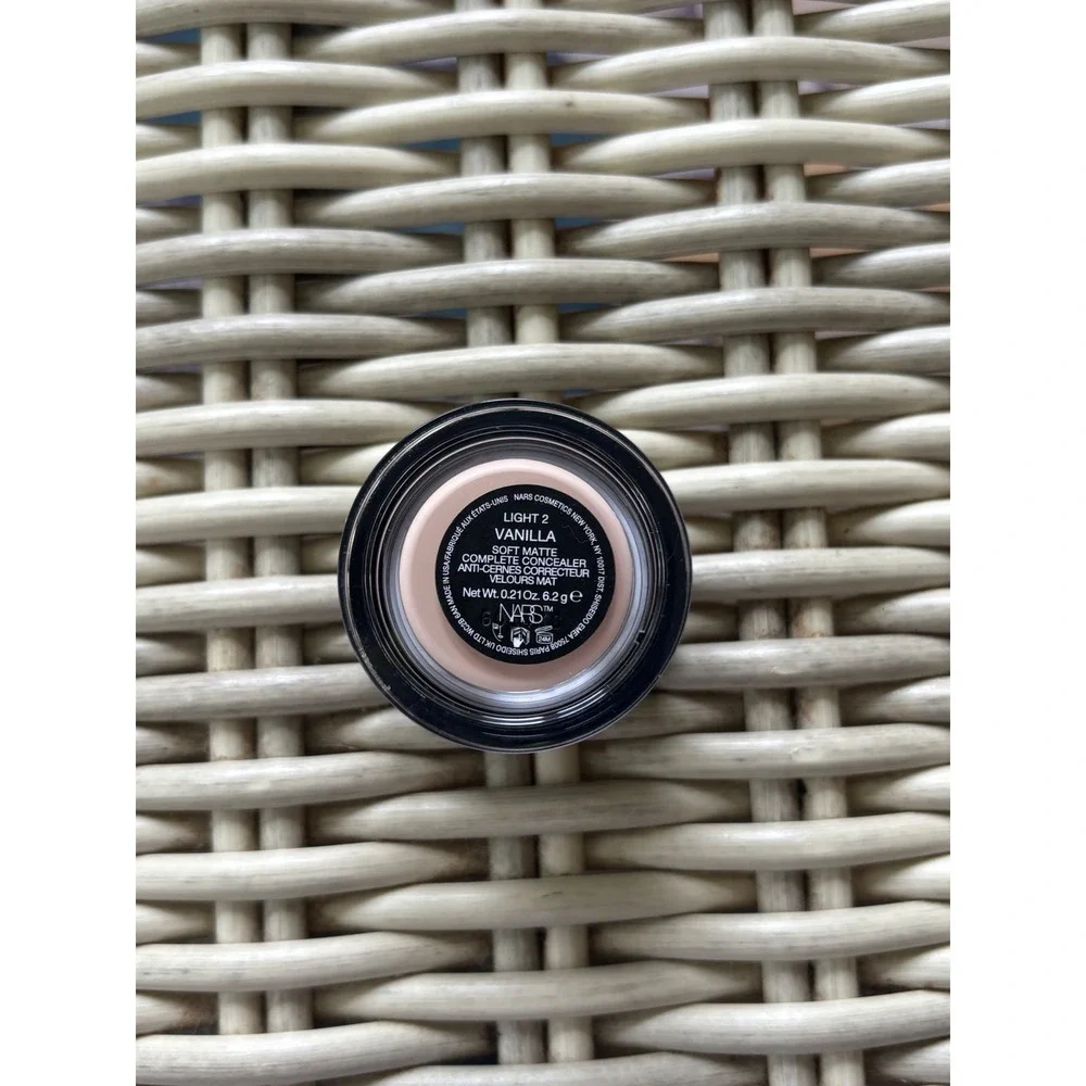 NARS Soft Matte Complete Full Coverage Concealer Vanilla‎ L2 makeup luxury